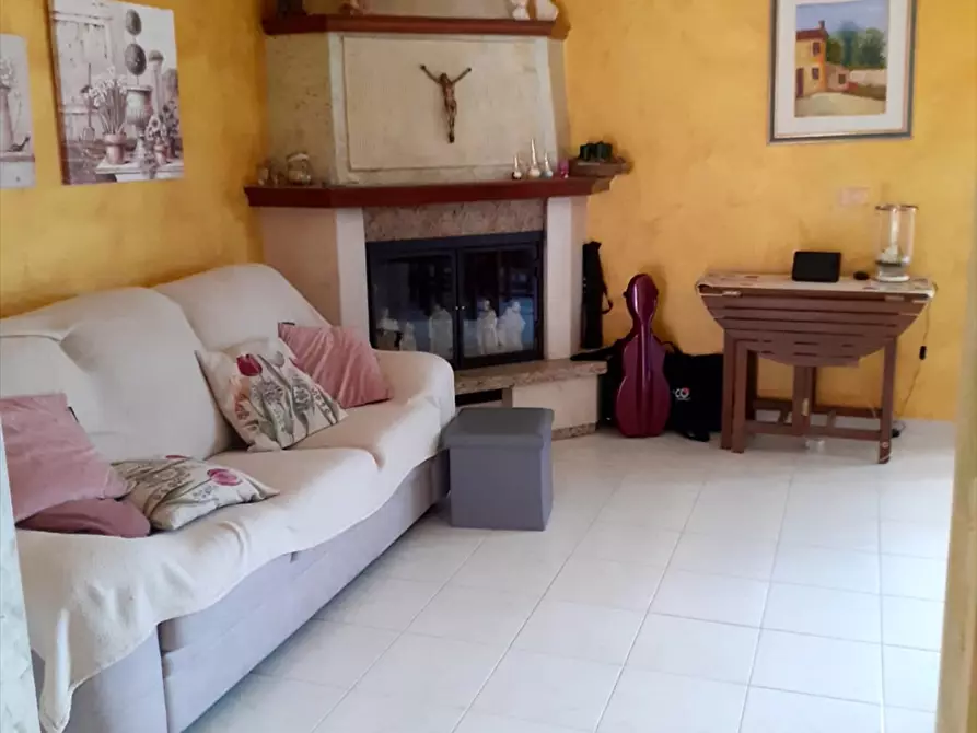 Immagine 4 di Villetta a schiera in vendita  in via Castello a Torre De' Passeri