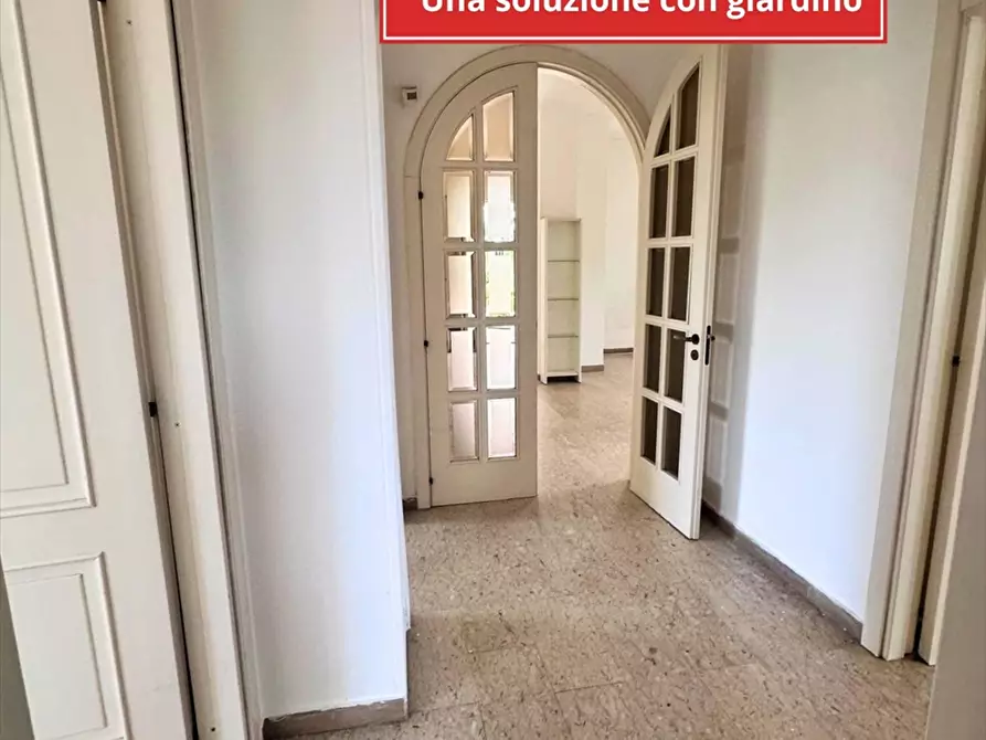 Immagine 6 di Villa in affitto  in via panfili 16 a Taranto
