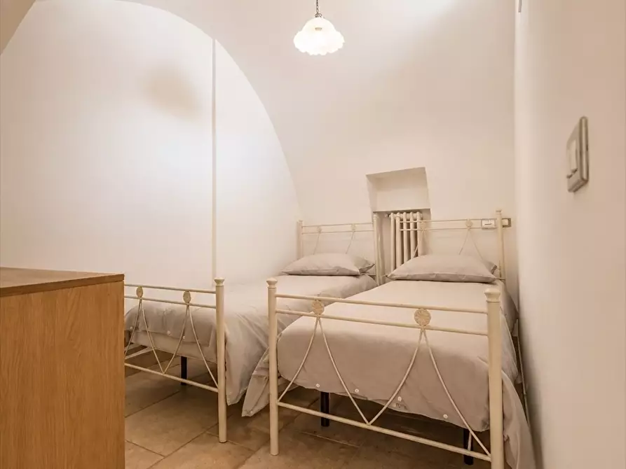 Immagine 16 di Appartamento in vendita  in via dei saraceni 2 a Martina Franca