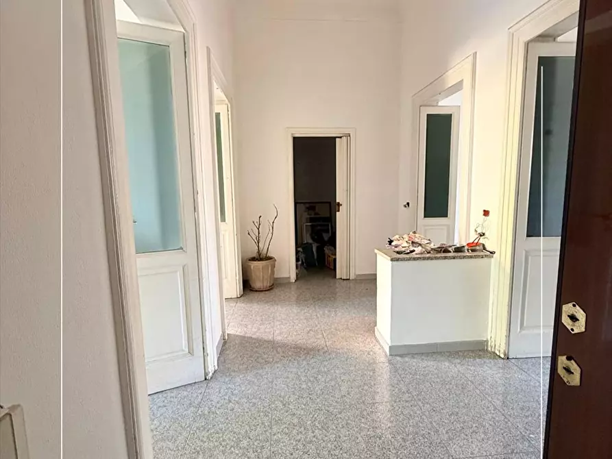 Immagine 11 di Appartamento in vendita  in via minniti 53 a Taranto