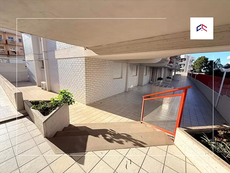 Immagine 2 di Ufficio in affitto  in viale virgilio 138 a Taranto