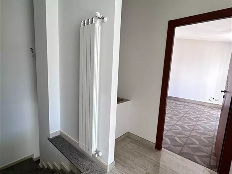 Immagine 15 di Villa in vendita  in via odino a Anzio