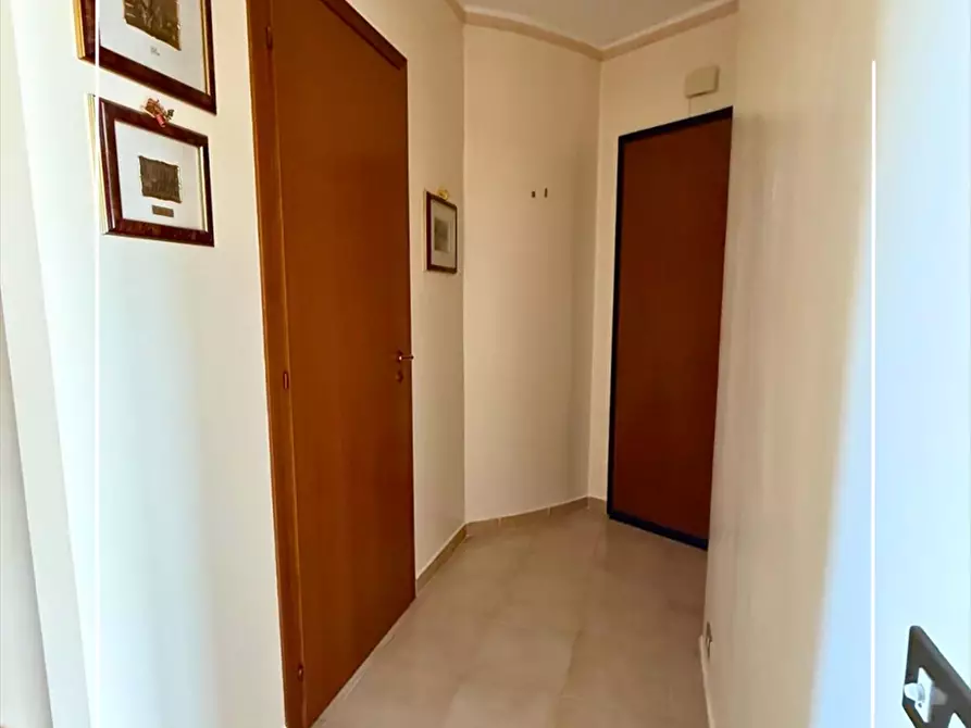 Immagine 10 di Appartamento in vendita  in piazza pertini 19 a Taranto