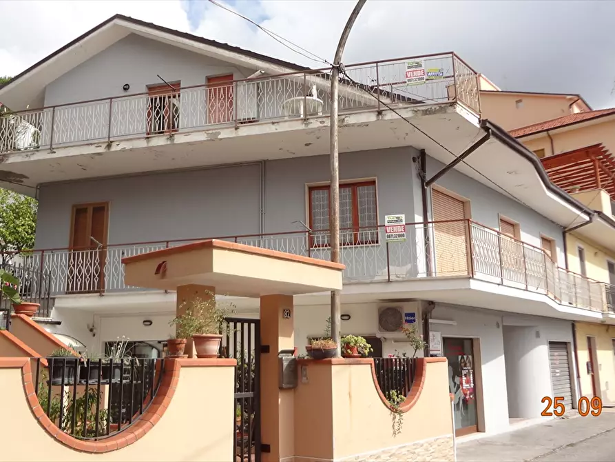 Immagine 7 di Appartamento in vendita  in Via L. e M. Mucci a Chieti