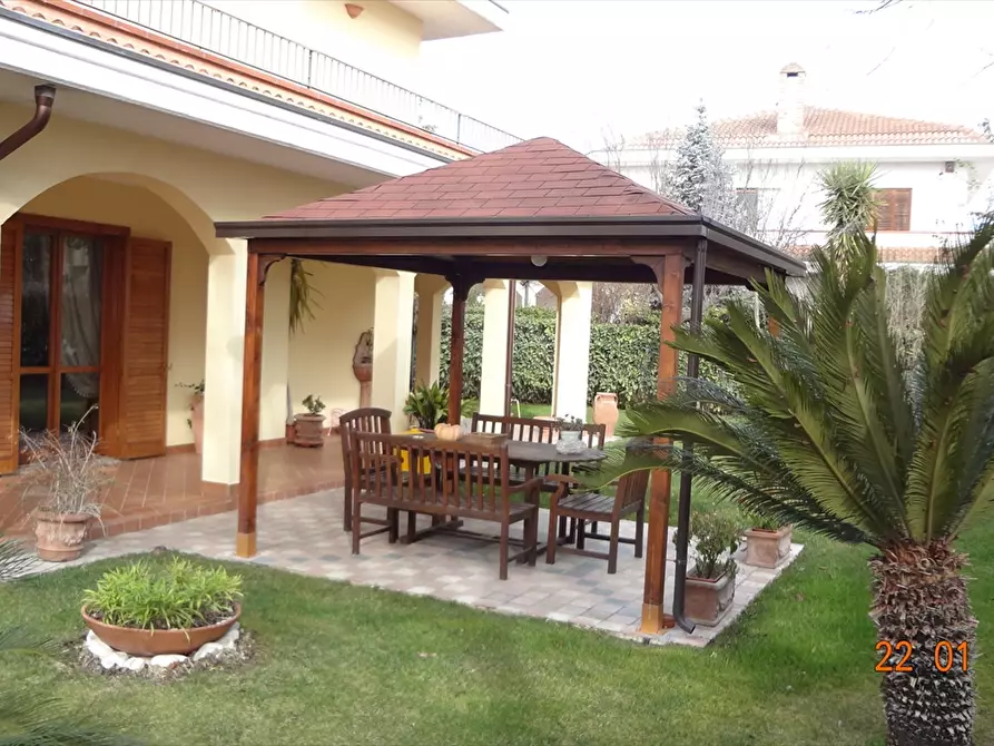 Immagine 26 di Villa in vendita  in Via Vittorio Veneto a Chieti