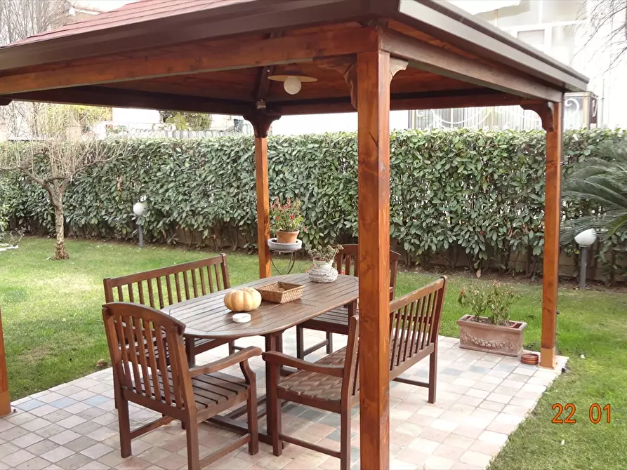 Immagine 22 di Villa in vendita  in Via Vittorio Veneto a Chieti