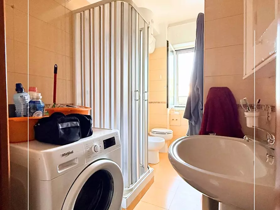 Immagine 12 di Appartamento in vendita  in via cugini 37 a Taranto