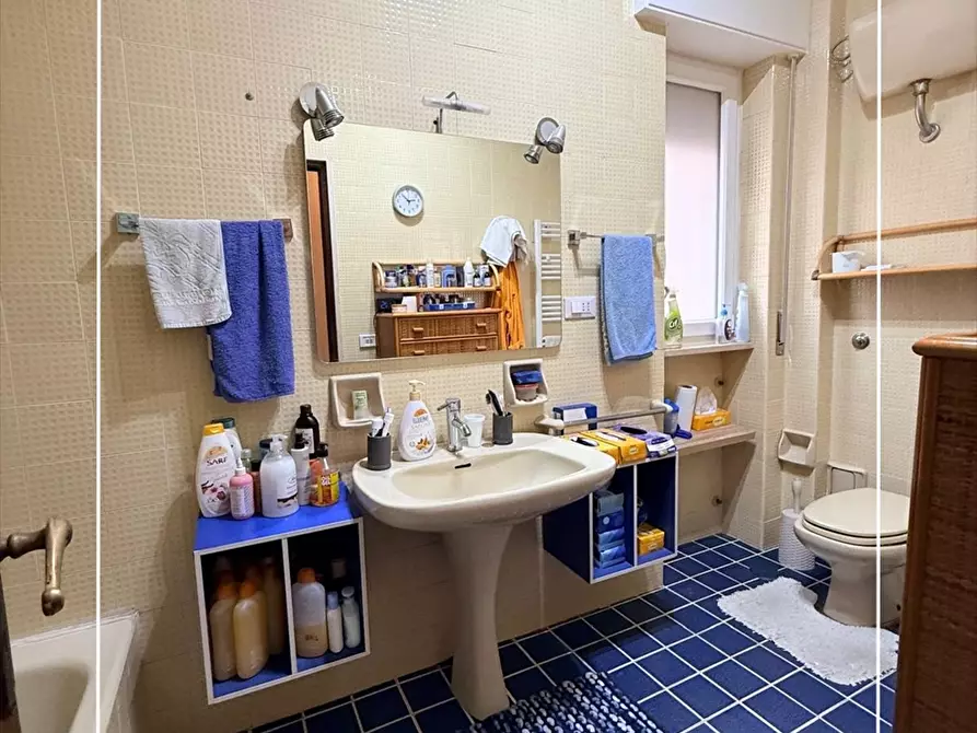 Immagine 22 di Appartamento in affitto  in VIALE MAGNA GRECIA 322 a Taranto