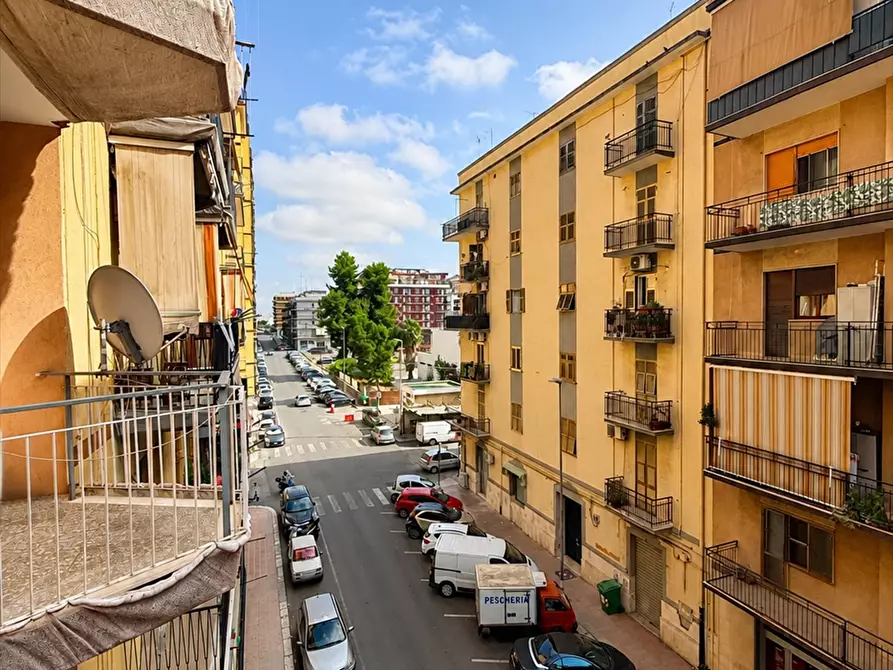 Immagine 4 di Appartamento in affitto  in via emilia59 a Taranto
