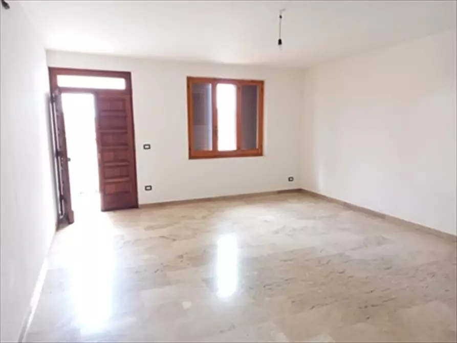 Immagine 8 di Villetta a schiera in vendita  in Via Carbonia n. 4 a Ittiri