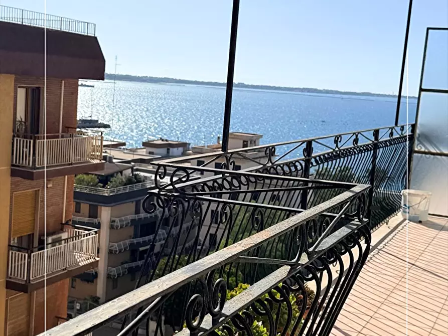 Immagine 3 di Appartamento in vendita  in via dario lupo 46 a Taranto