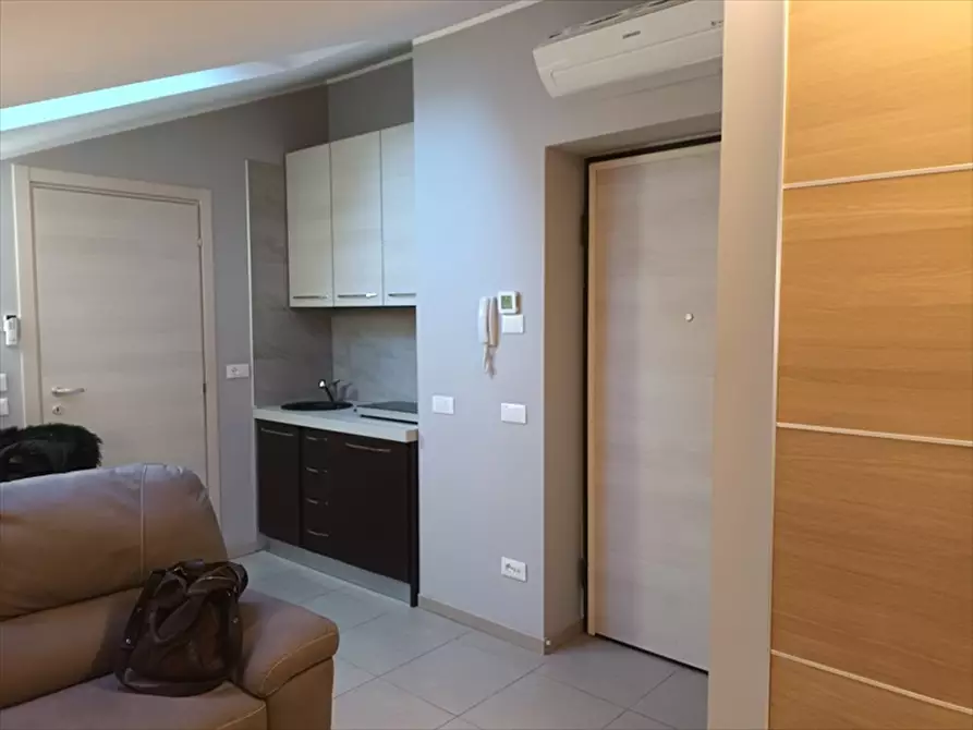 Immagine 11 di Appartamento in affitto  in via Castellammare 16, 20157 Milano a Milano