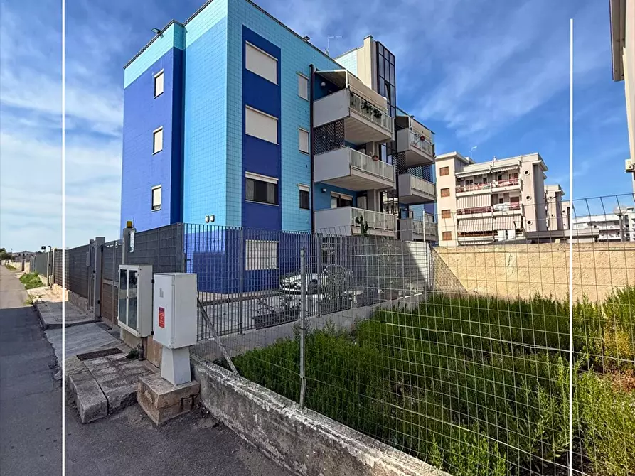 Immagine 1 di Ufficio in affitto  in via quintino quagliati 10 a Taranto