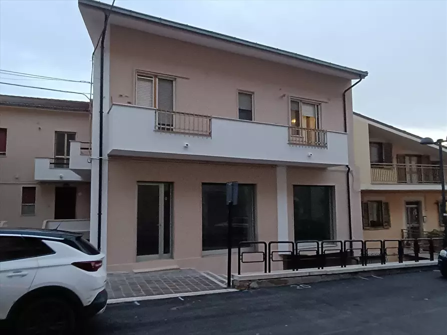Immagine 3 di Locale commerciale   a Ripa Teatina