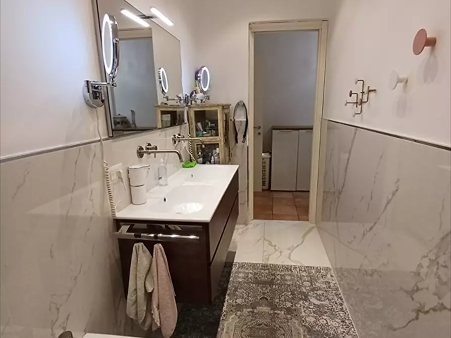 Immagine 17 di Appartamento in vendita  in Via Monsignor Marongiu Del Rio n. 69 a Sassari