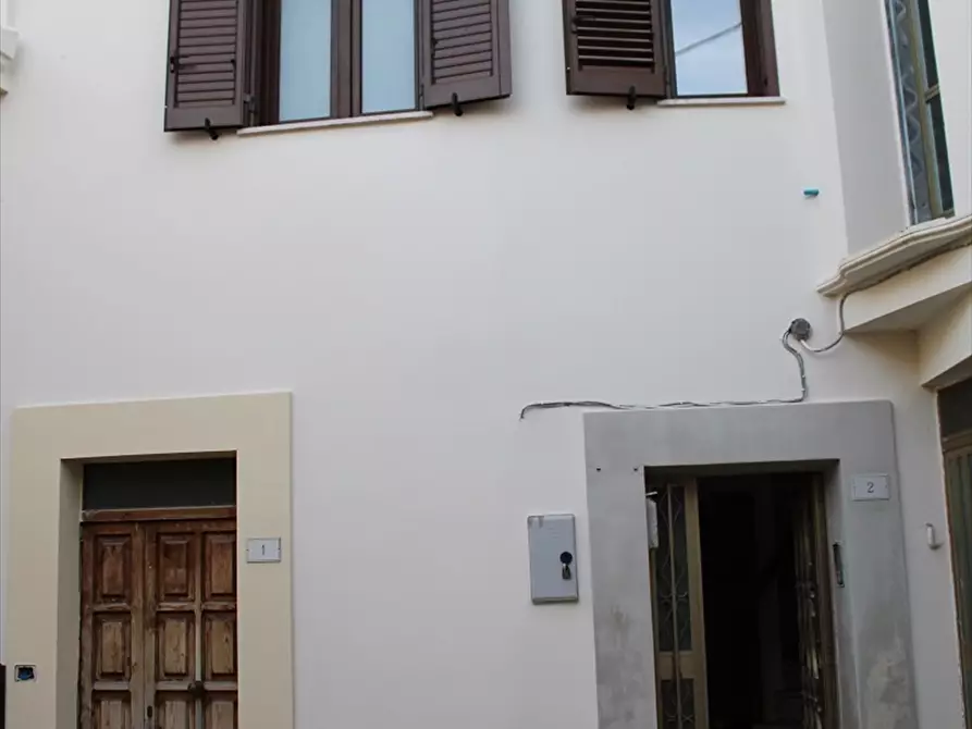 Immagine 1 di Casa indipendente in vendita  in Largo Guglielmo Marconi 2 a Moscufo