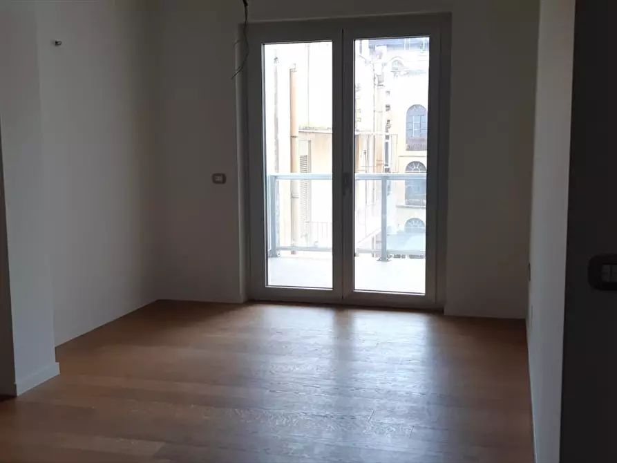 Immagine 10 di Appartamento in vendita  in Via Roberto da Bari 75 a Bari