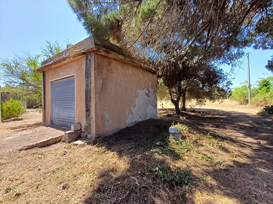 Immagine 9 di Garage in vendita  in  Sorso Badde Fustiggiu 