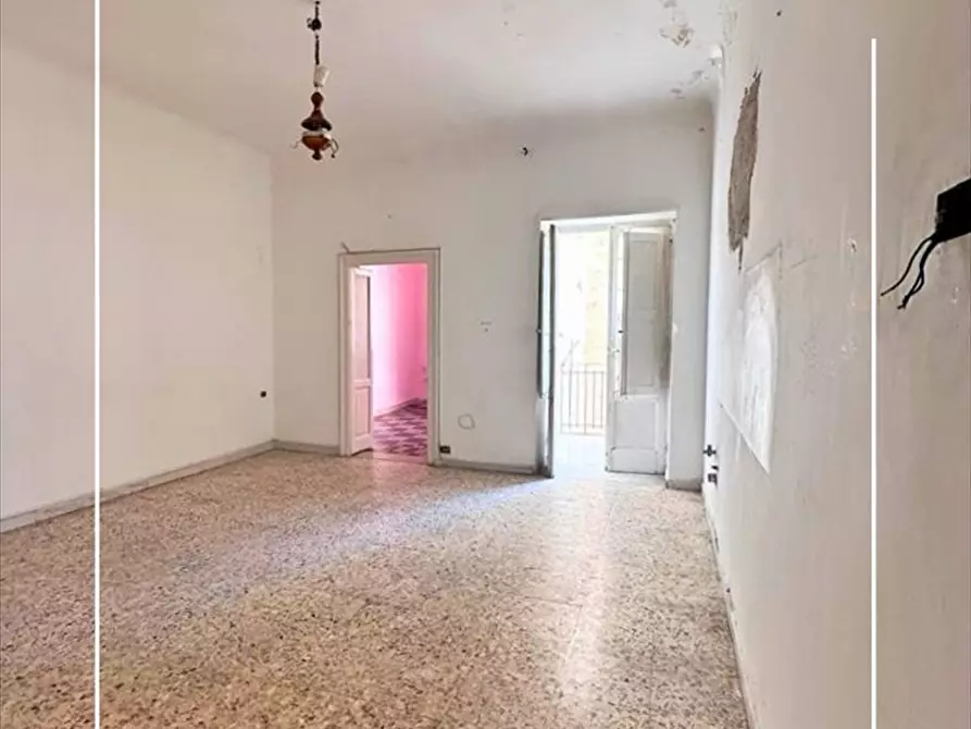 Immagine 10 di Appartamento in vendita  in via cesare battisti 376 a Taranto