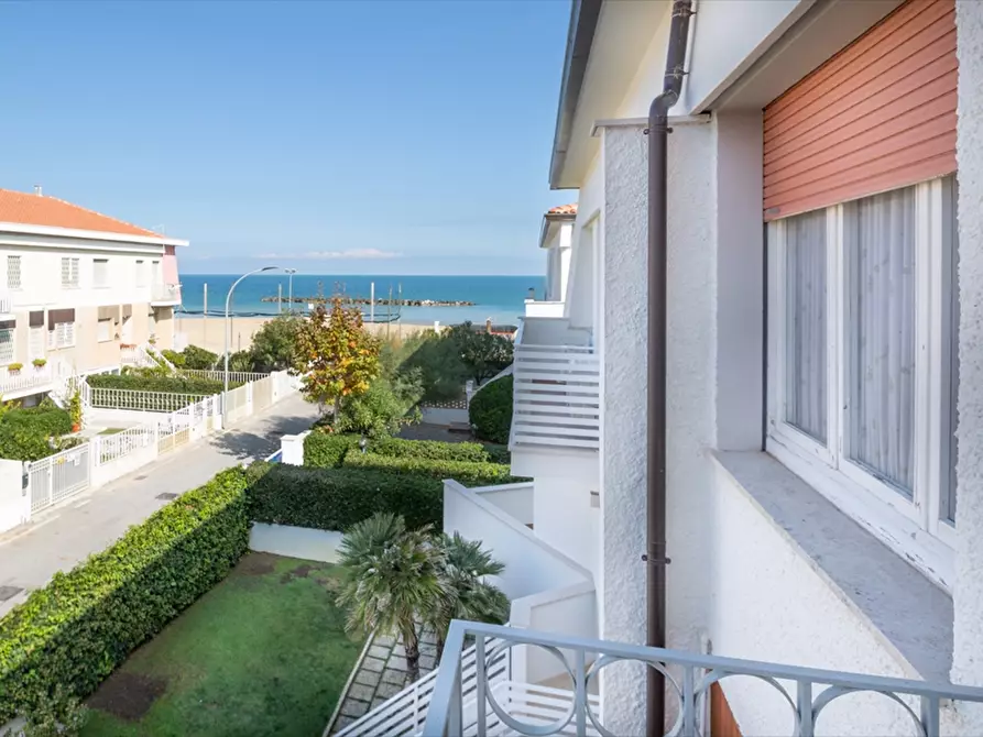 Immagine 28 di Villetta a schiera in vendita  in VIALE ALCIONE 68 a Francavilla Al Mare