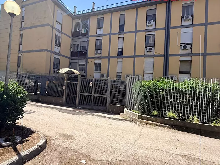 Immagine 1 di Appartamento in vendita  in piazza brodolini 214 a Taranto