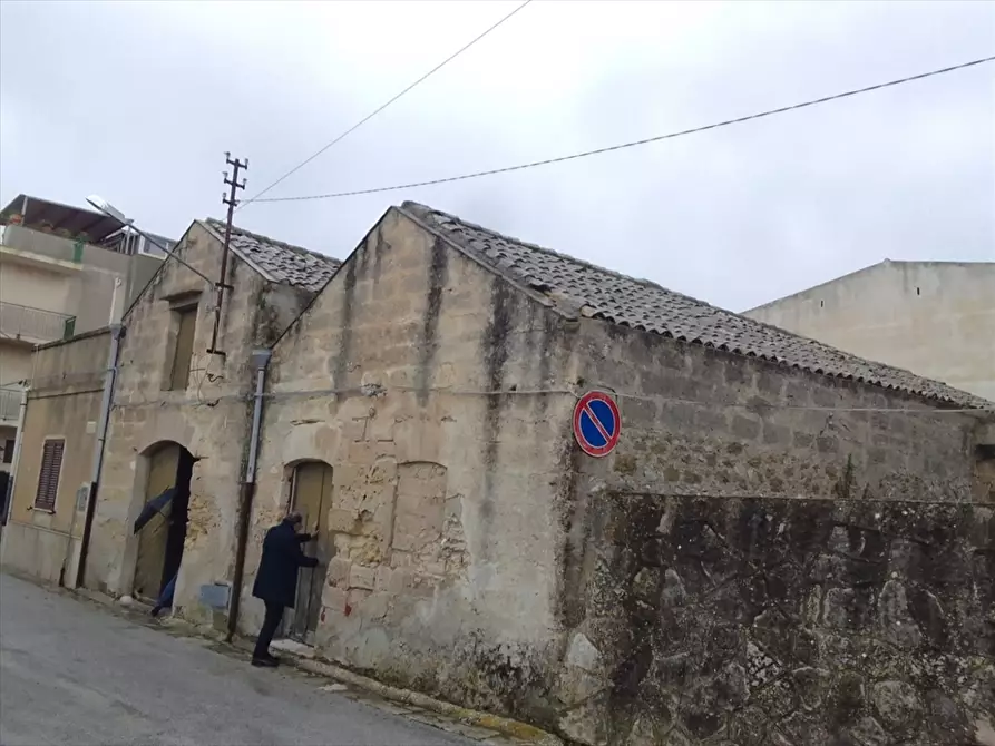 Immagine 8 di Casa indipendente in vendita  a Valderice