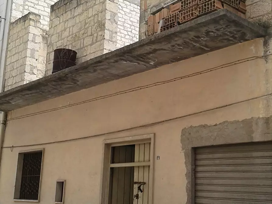 Immagine 1 di Casa indipendente in vendita  in Via Catullo a Cerignola