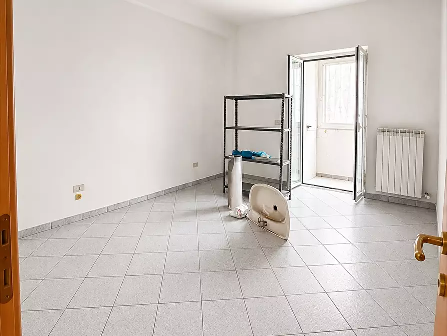 Immagine 6 di Appartamento in affitto  in via cesare battisti 83 a Taranto