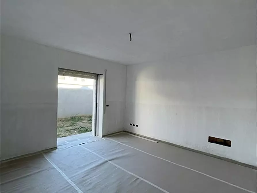 Immagine 13 di Villa in vendita  in Via del Miglioramento  a Anzio