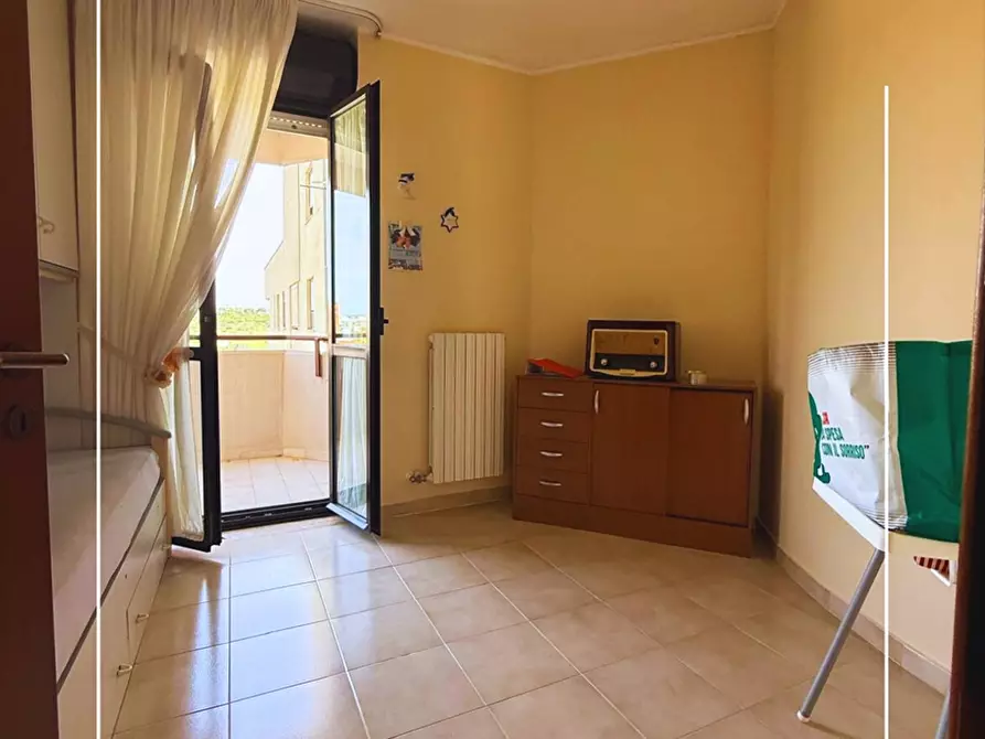 Immagine 17 di Appartamento in vendita  in piazza pertini 19 a Taranto