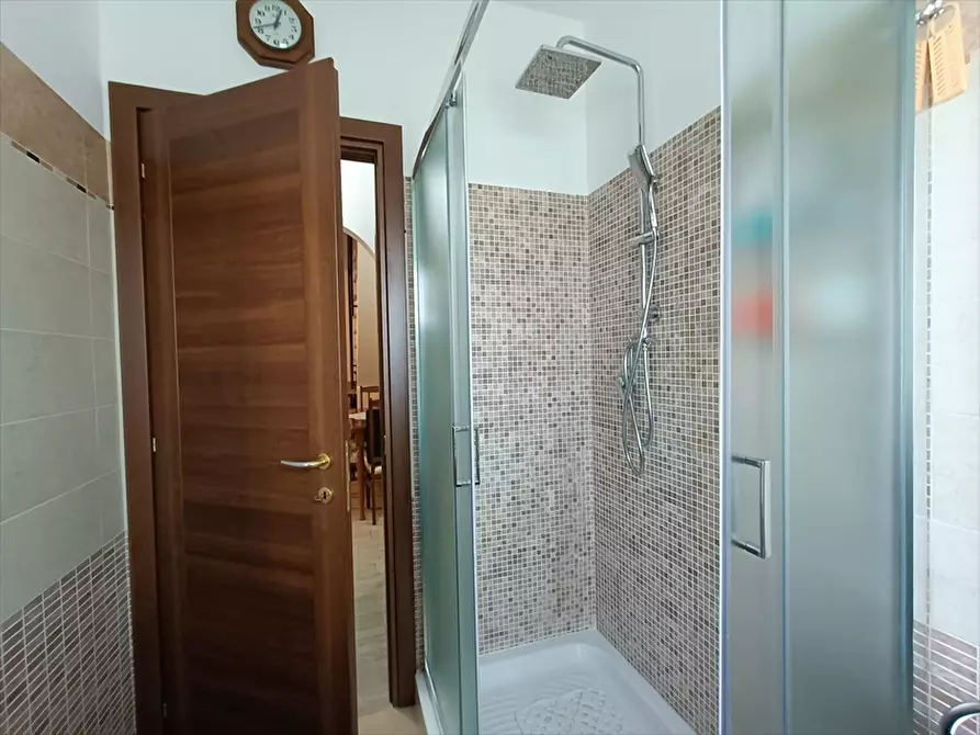 Immagine 7 di Villa in vendita  in via primiero a Anzio