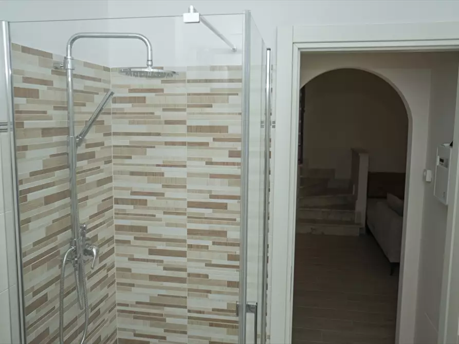 Immagine 12 di Villa in vendita  in Via primiero 150 a Anzio