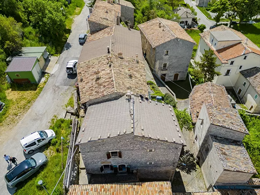 Immagine 2 di Appartamento in vendita  a Santo Stefano Di Sessanio