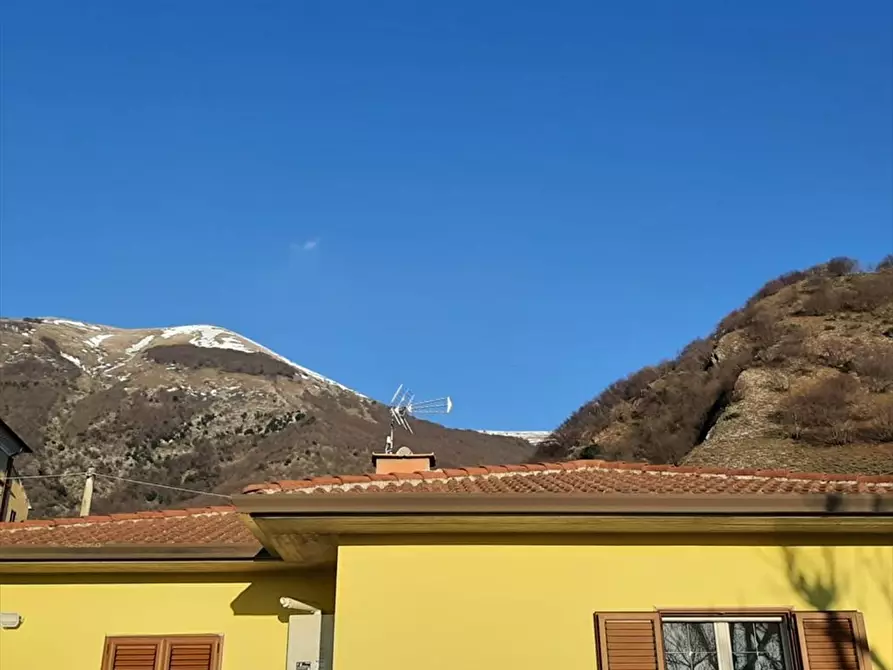 Immagine 22 di Villa in vendita  in Via Flaminia a Sigillo