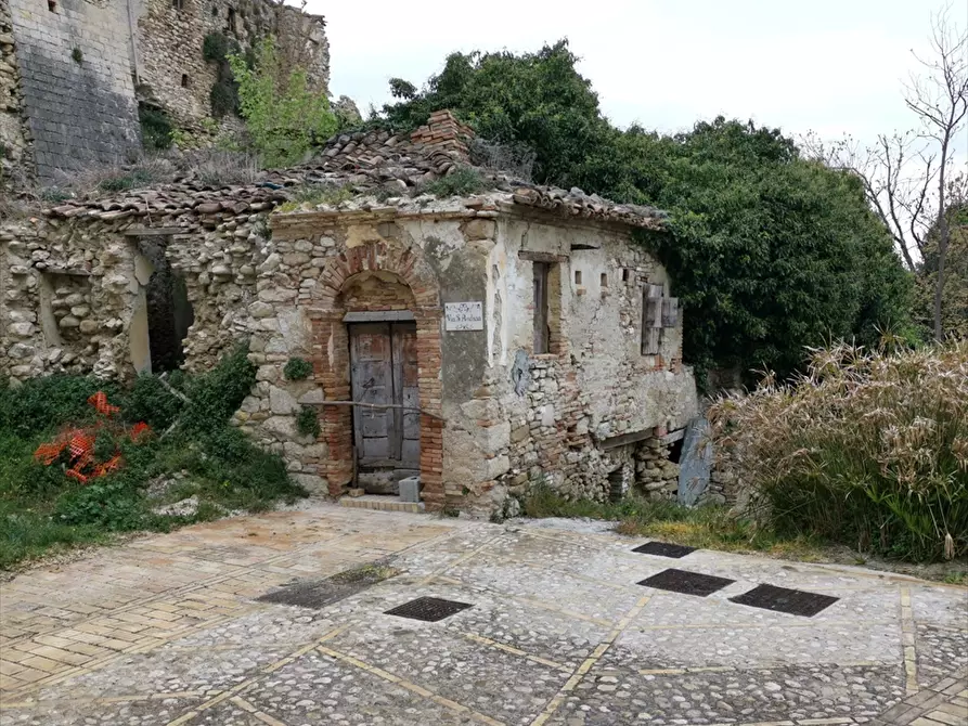 Immagine 6 di Rustico / casale in vendita  in Via S. aNDREA a Vicoli