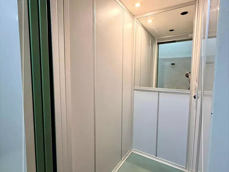 Immagine 4 di Appartamento in vendita  in via minniti 53 a Taranto