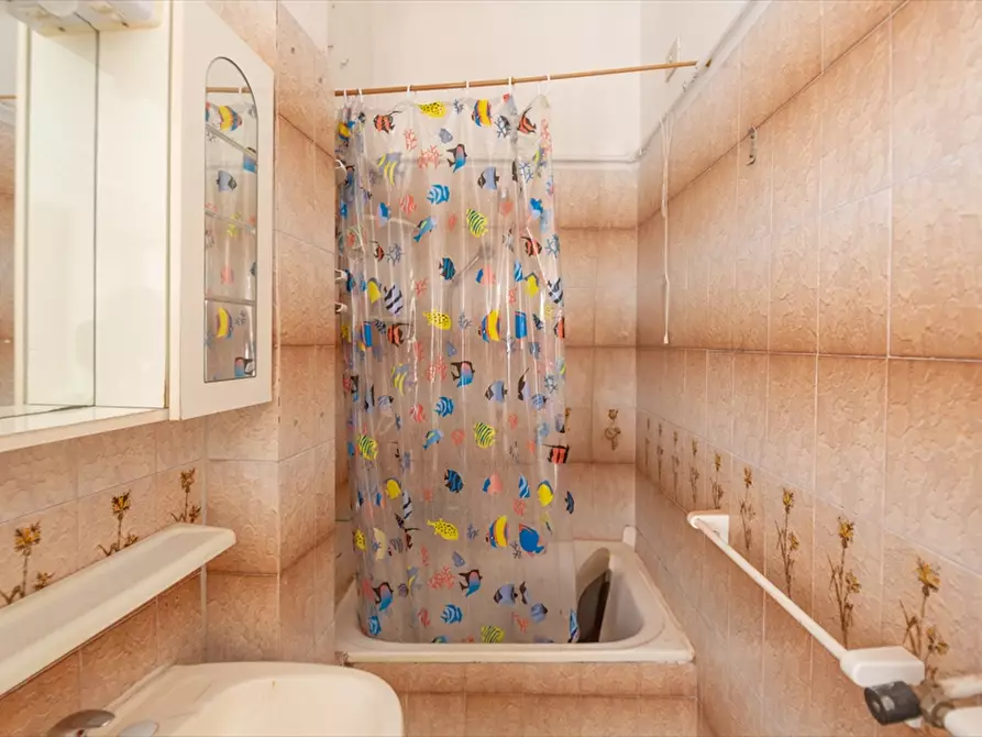 Immagine 12 di Appartamento in vendita  in VIA PESCASSEROLI 1 a Chieti