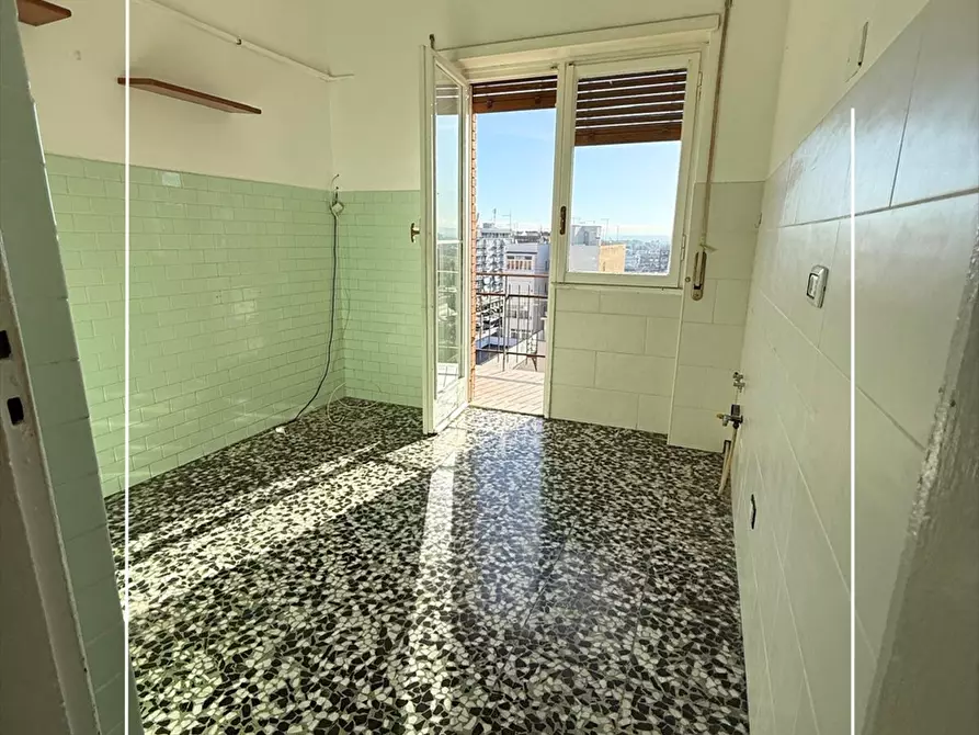 Immagine 15 di Appartamento in vendita  in via fiume 30 a Taranto