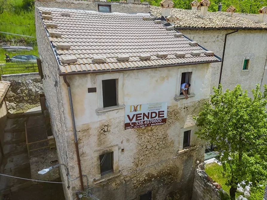 Immagine 14 di Appartamento in vendita  a Santo Stefano Di Sessanio