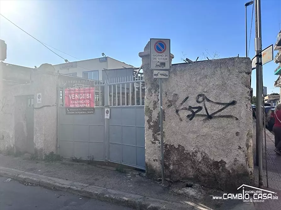 Immagine 1 di Capannone industriale in vendita  in via cesare battisti 450 a Taranto