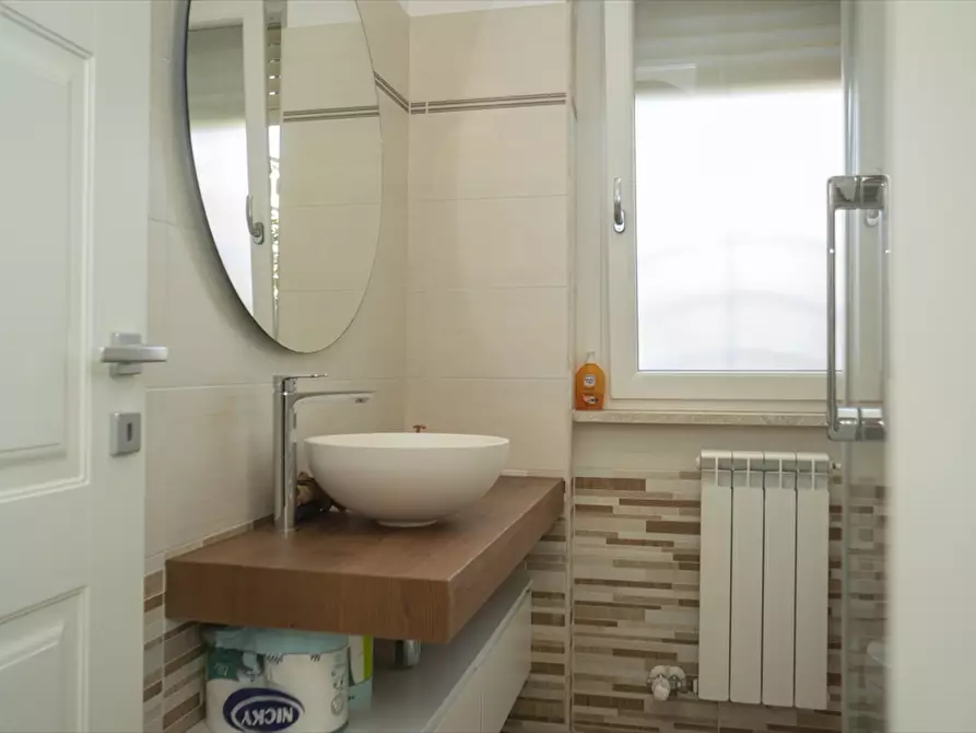 Immagine 11 di Villa in vendita  in Via primiero 150 a Anzio