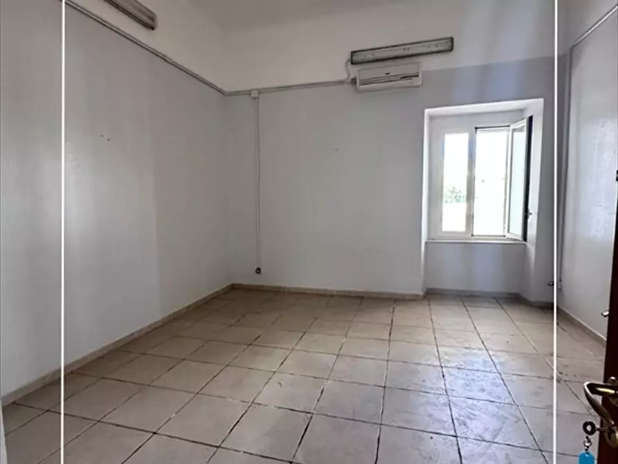 Immagine 18 di Villa in vendita  in VIA VITTORIO EMANUELE N. 144 a Statte