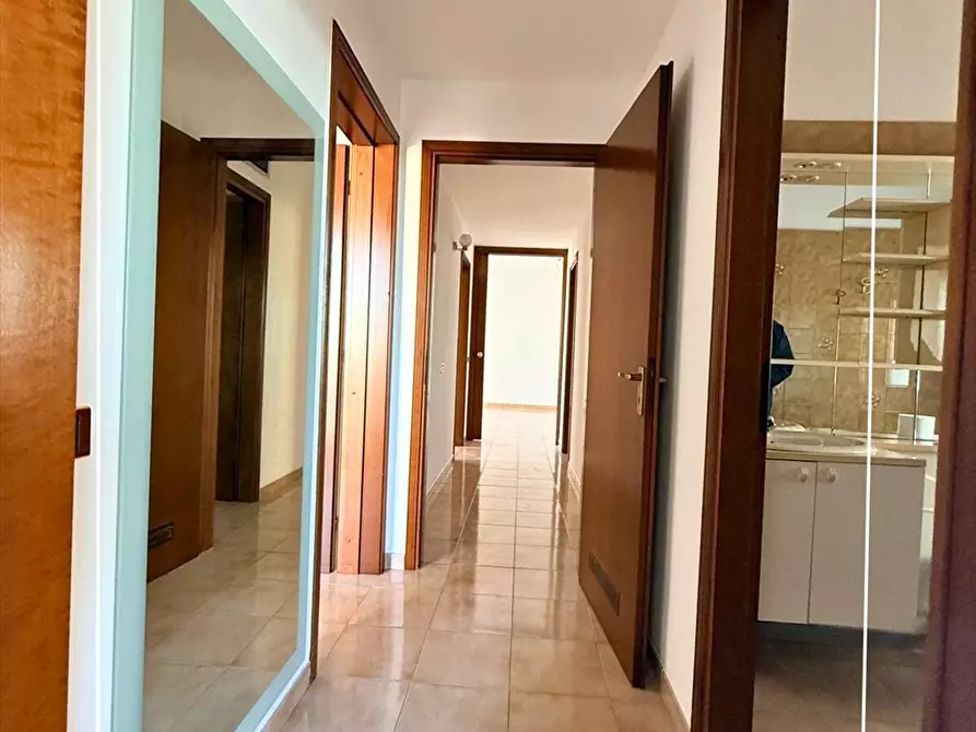 Immagine 7 di Appartamento in affitto  in via fratelli rosselli 3 a Taranto