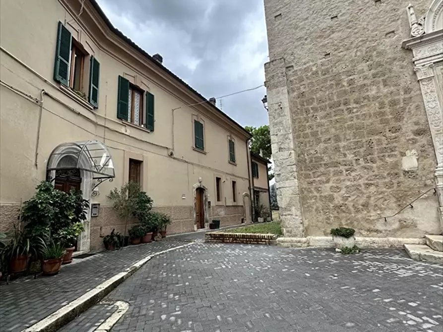 Immagine 1 di Appartamento in vendita  in Via San Domenico n. 22 a Tocco Da Casauria