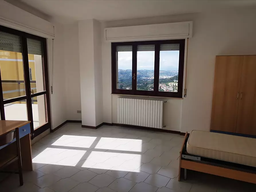 Immagine 5 di Appartamento in vendita  in Via Silvino Olivieri a Chieti