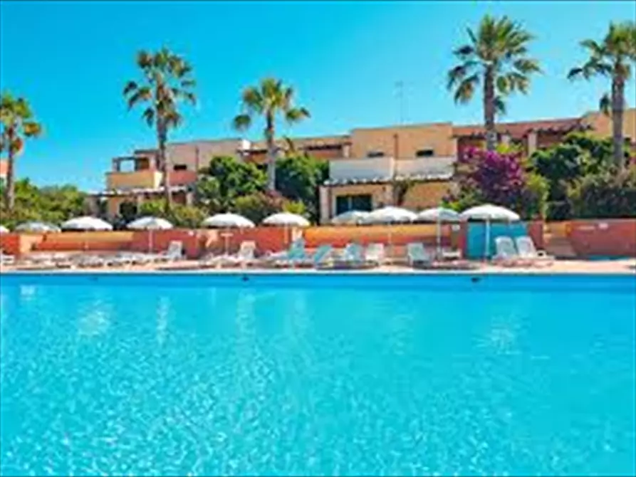 Immagine 1 di Multiproprietà in vendita  in  Via G. Comi, 73050 Lido Marini LE a Lecce