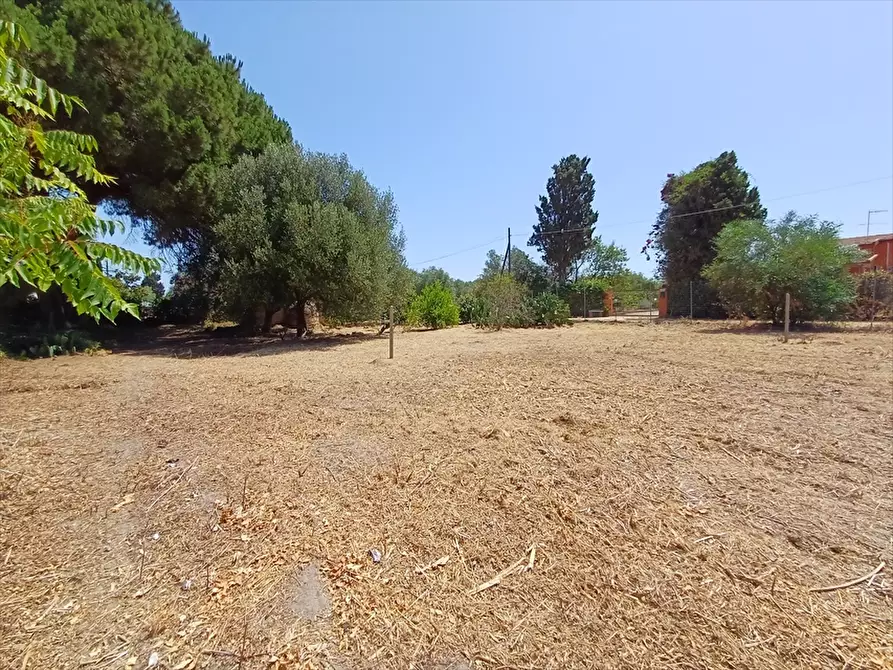 Immagine 15 di Garage in vendita  in  Sorso Badde Fustiggiu 