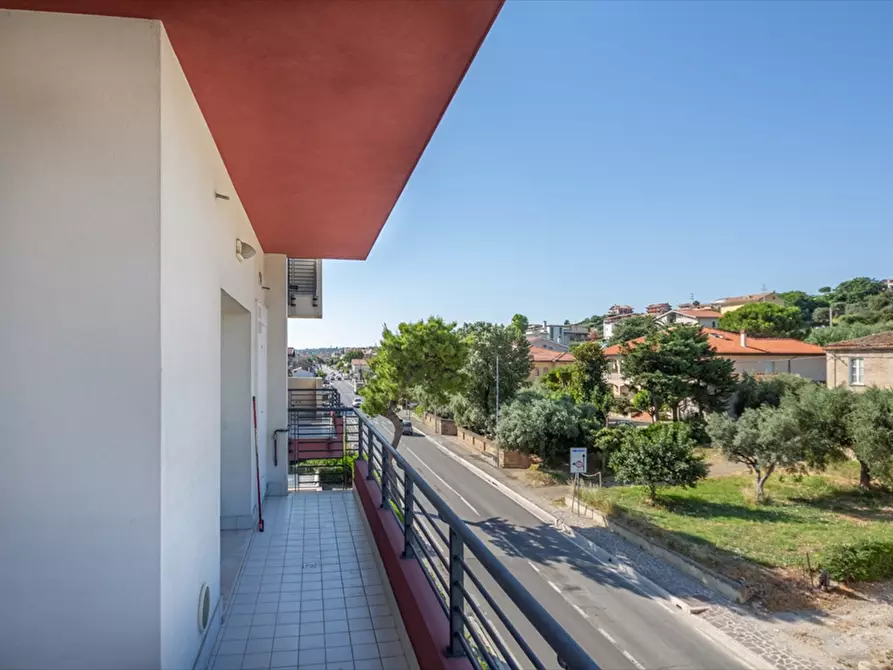 Immagine 20 di Appartamento in vendita  in VIA NAZIONALE ADRIATICA SUD 27 a Francavilla Al Mare