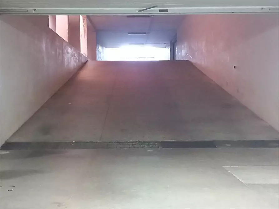 Immagine 10 di Garage in vendita  in Via Gennargentu n. SNC a Sassari
