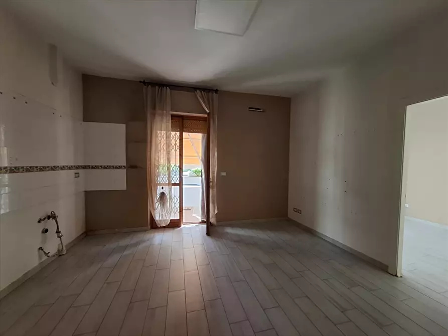 Immagine 3 di Appartamento in vendita  in via Giolitti, 42 a Trani